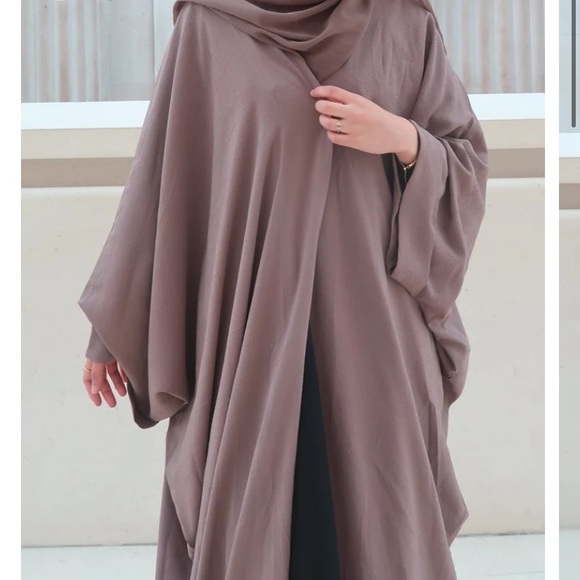 Safia the Label Malika Abaya in dusty rose - Picture 3 of 13